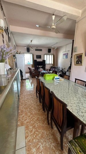 bán gấp trong tháng - bán nhà đường trường sơn 203m² 3 tầng - 48.5 tỷ