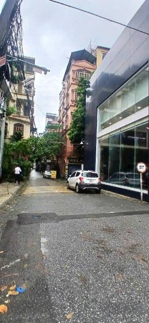 phân lô _ hàng xóm khu đt pháp vân, đường 8m, thông. nhà 40m* 4 t, thích hợp mọi loại hình kd.