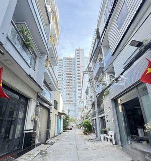 bán nhà bình tân - khu phân lô dân trí cao 5 tầng - 5pn ngang 6.2m giáp tân phú -chỉ: 8.8 tỷ