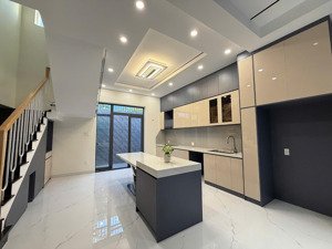 nhà đẹp mới xây thiết kế hiện đại kđt vcn phước hải có sổ hồng chỉ 12.2 tỷ/ lh 