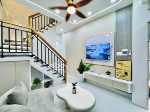 bán gấp nhà riêng 24m2, 5,25 tỷ tại nguyễn thượng hiền, p12, bình thạnh, hcm