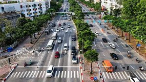 siêu phẩm cầu giấy, khu đô thị starlake- nhà đẹp, giá quá tốt - 100m ra mặt phố - full nội thất.