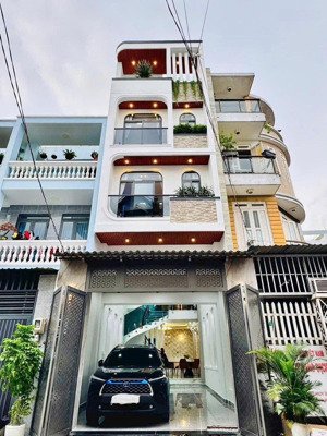 siêu phẩm huỳnh tấn phát q7 - dt khủng 4.5x16, ô tô ngủ trong nhà - giá 5.35 tỷ