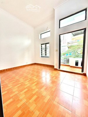 bán nhà mặt đường kinh doanh, buôn bán vị trí sầm uất nhất, ngay ngã 3 chợ hàng - aeon mall