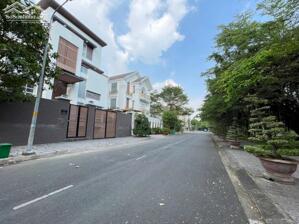 BDS HVL [NC] BÁN S23 TRỊNH CÔNG SƠN Q9 view sông 15x20m giá 39 tỷ