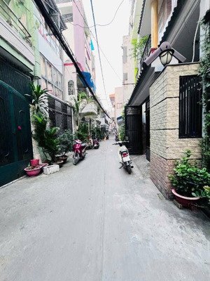 bán nhà đường lạc long quân tân bình 5x13m nhỉnh 5 tỷ. tb1.3