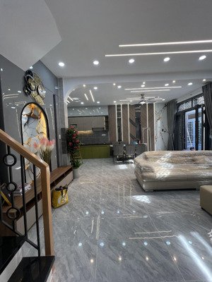 siêu phẩm cực hiếm ngang 10m bề thế đối diện ubnd quận gò vấp, 5.98 tỷ, quang trung