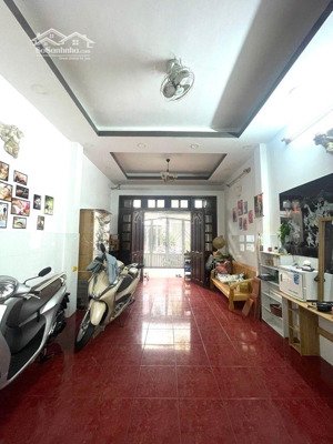 nhà luỹ bán bích-5 tầng-60m2 -đường trước nhà 9m -10tỏi