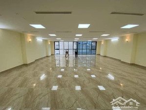cho thuê văn phòng phố duy tân,cầu giấy,dt 129m2,thông sàn,giá 24,5tr/tháng