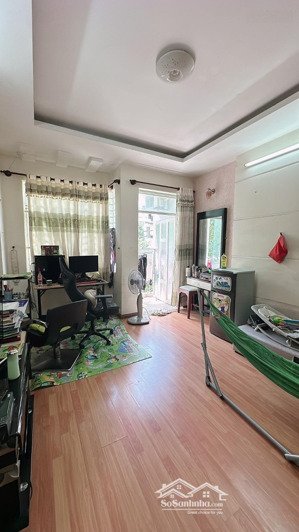 chủ giảm còn 16 tỷ, tổng giảm 1.6 tỷ còn thương lượng. mặt tiền kinh doanh ngay nhà ga t3 của sb