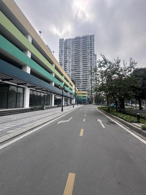 nhà để xe ruby vinhomes ocp1 chính thức cho thuê kinh doanh