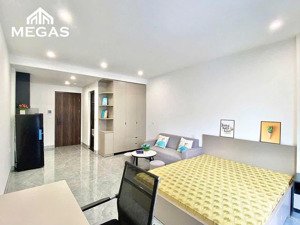 căn hộ cho thuê ban công thang máy 38m2 phan đăng lưu, bình thạnh gần chợ bà chiểu, cầu bông quận 1