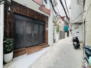 bán toà chdv ở khương đình. 55m x 6 tầng, mt 4,2m - 15 phòng kk, 40m ra hồ và oto tránh - 15,5 tỷ