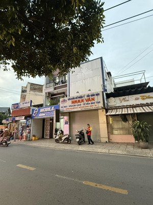 mặt tiền kinh doanh khu tân sơn nhì, 4 x 20m, 3.5 tấm, 4 phòng ngủ, 4wc, 1 sân thượng