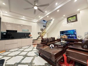 nhà phân lô oto tránh -lô góc 2 mặt thoáng, mặt tiền rộng - mặt ngõ thông, kinh doanh thuận tiện