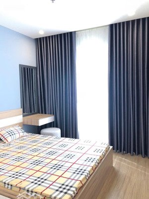 rainbow cho thuê 2pn1wc full nội thất. giá thuê 8tr cọc 2 phía sale 1