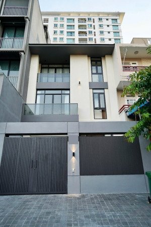 cho thuê villa thảo điền căn góc đẹp, nhà mới