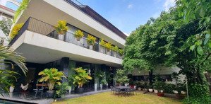 cho thuê villa khu compound đường nguyễn văn hưởng, phường thảo điền, quận 2. lh: 