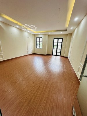 nguyên căn nhà phố cityland park hills p.10 gò vấp, 5*20m, 1 hầm 4 lầu, full máy lạnh, giá 42 triệu