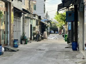 nguyễn văn quá hẻm xe hơi nhà 2 tầng ( 4 x 23m ) gần chợ cầu