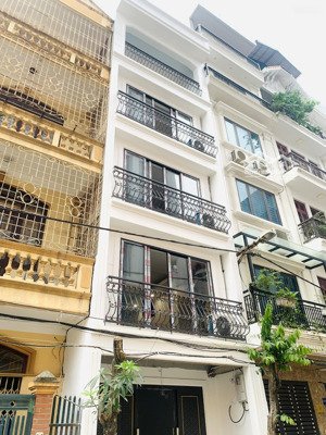 5 tầng đẹp lung linh phùng chí kiên - cầu giấy. dt 56m, ô tô tránh. giá 22 tỉ