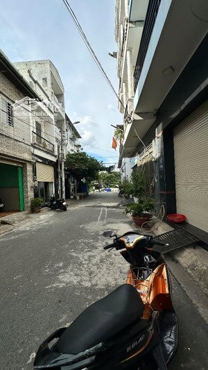 bán gấp nhà hương lộ 3, đường nhựa 8m thông, gần aeon tân phú giá chỉ 5,95 tỷ