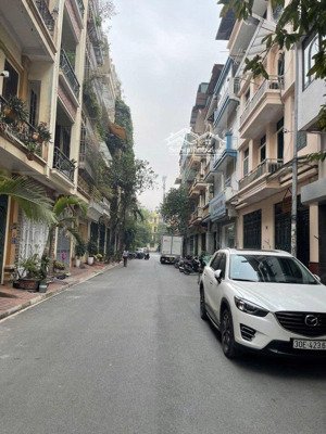 cho thuê nhà nguyễn cảnh dị - đại kim, dt 60m*5 tầng, oto đỗ cửa thoải mái, giá thuê 18 tr có tl