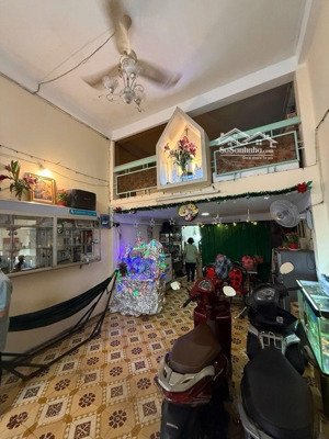 quận 1 giá quận 11 chủ ở lâu đời