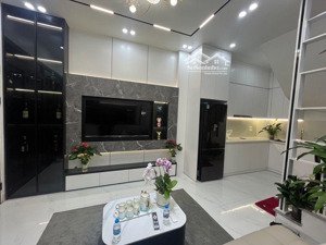 nhà đẹp đón tết - trung tâm hbt