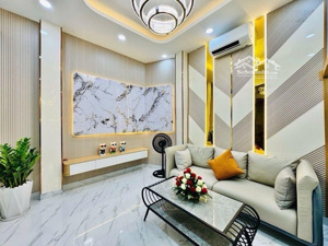 4,6 tỷ - nhà 2 phòng ngủ xinh xắn mới tinh đầy đủ nội thất sát bên chợ thị nghè - 2 phút qua quận 1