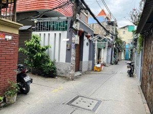 bán căn góc 2 tầng phường 5 tân bình, hẻm ô tô 5m, không lộ giới, 65m2 ngang 4,3 x 15m. giá 9 tỷ