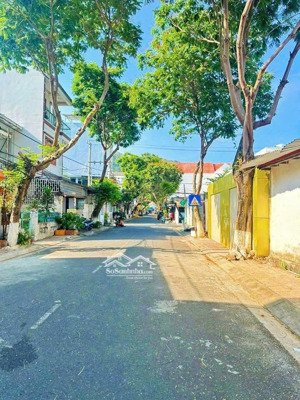 bán lô đất mặt tiền dương hiến quyền, vĩnh hòa hướng đông ngang 5.2m gần biển giao thông tốt