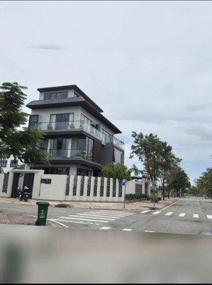 đất biệt thự khu an ninh 13.7x23m=315m2