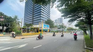 chính chủ cho thuê lô đất mặt bằng 1800m2 - giá 159 triệu /tháng nguyễn văn linh,p tân hưng quận 7