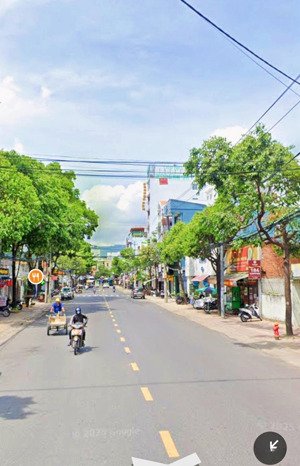 nhà 4 tầng nguyễn thị minh khai - sẵn cho thuê 59tr/tháng cách biển trần phú: 850m giá: 26,5 tỷ