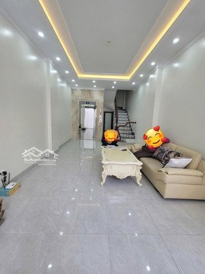 tin chuẩn! hồ tùng mậu, xe 4 chỗ vào, sát ga tàu điện, 6 phòng, sđcc đẹp, 39m x 5t, chỉ 7,x tỷ