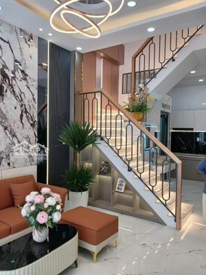 siêu phẩm 5 tầng hxh sát mt nguyễn văn khối gò vấp - tròn 7 tỷ