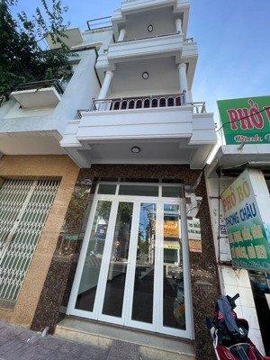 bán nhà 3 tầng 2 mặt tiền lê hồng phong nha trang, kinh doanh cực tốt
