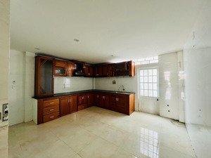 bán nhà - mặt tiền ỷ lan nguyên phi, p.hoà cường, hải châu đà nẵng. 2 tầng - 90m2 - 11 tỷ có tl