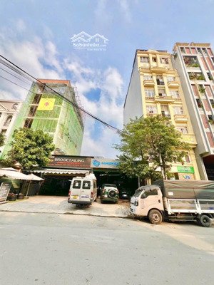 mặt tiền cao thị chính trục đường 24m quận 7 dt 168m2 giá 35 tỷ