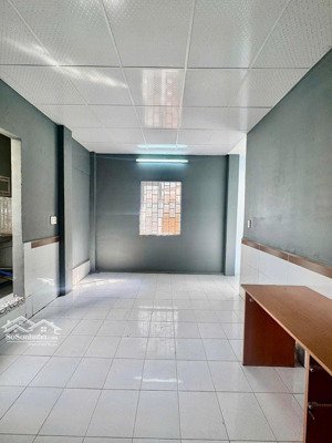 siêu hiếm quận 10! chung cư 90m2, 2pn, 2wc, chỉ 2.2tỷ, 2 mặt góc thoáng mát mt 3/2, shr, nhà để xe