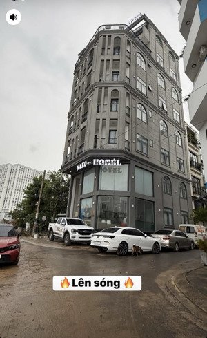 lên sóng siêu phẩm building góc 2 mặt tiền bờ kè kênh tham lương bến cát