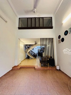 hẻm xe hơi tránh, đường lê văn sỹ, dt 58m2. hàng hiếm trong khu vực. tìm đầu tư hiểu thị trường