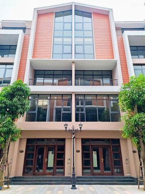 bán căn phố biển 56m2 giá 8,8 tỷ bao phí tại vinhomes ocean park 3