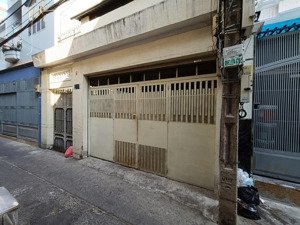 bán nhà mặt tiền cách mạng tháng tám, quận 3