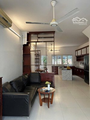 cho thuê nhà mega ruby, 3pn, 3wc, nội thất đủ, y hình, giá 15tr/th chưa phí, nhà sẵn