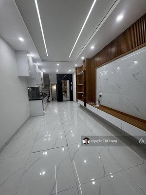 nhà 5 tầng thang máy-lê trọng tấn-hà đông, full nội thất, có gara ôtô. giá 11,x tỷ. lh 