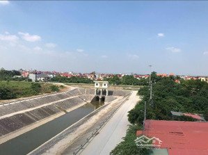 bán đất xóm 4 hải bối, gần cầu thăng long- đường ô tô tránh nhau- kinh doanh vip