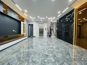 quá đẹp! phố hào nam, thang máy nhập khẩu, ngõ nông, ô tô cách 30m, gần mặt phố, dt 40m2 * 6 tầng