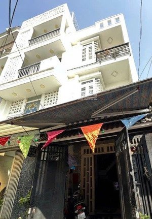 nhà 56m2x3 tầng hxh 4m nguyễn văn quá q12 chỉ 5tỷ29